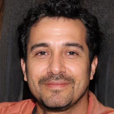 Julian R.